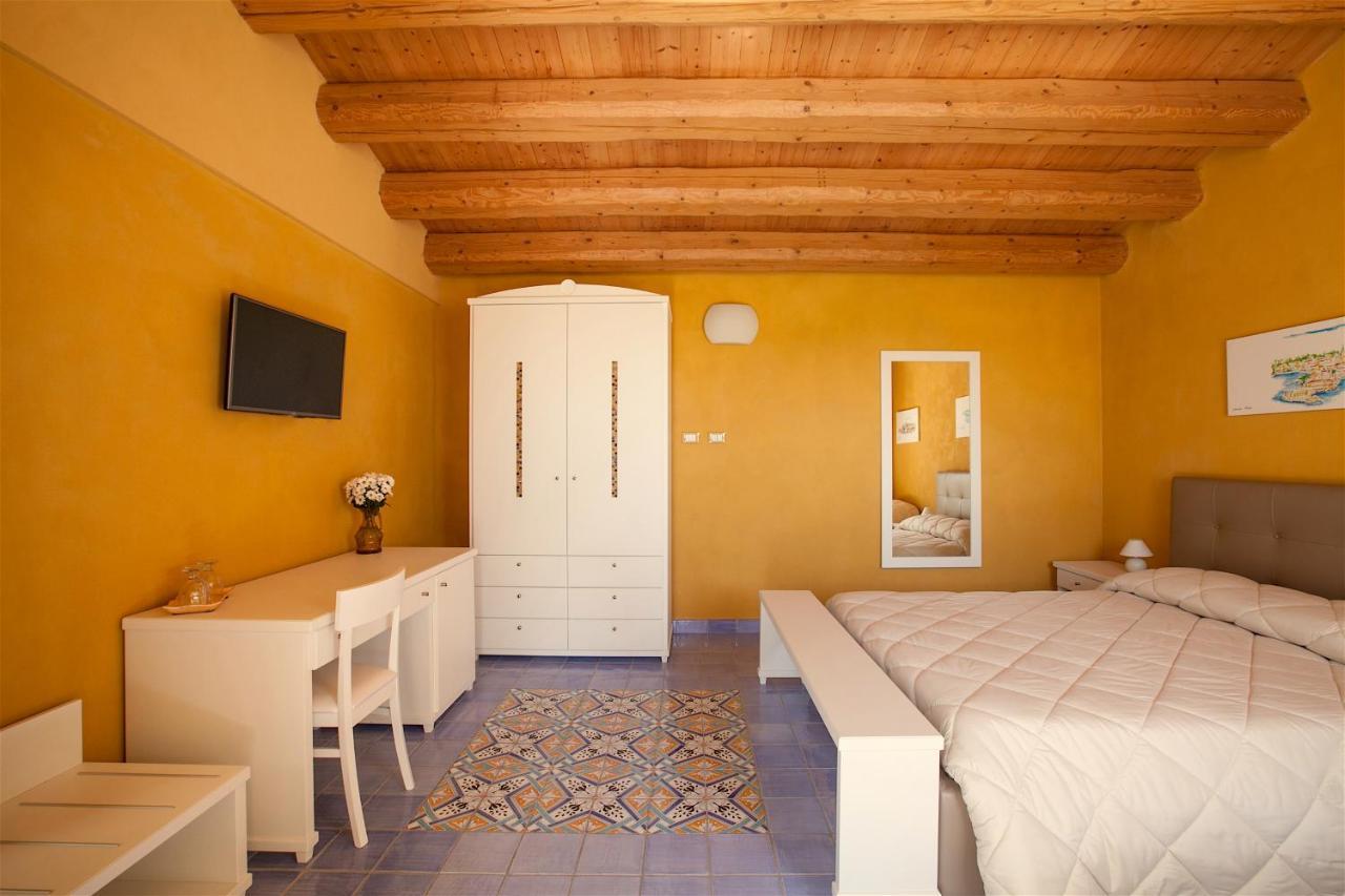 Hotel Casale Milocca Syracuse Room photo